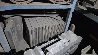 Ohraňovací lis EHT Variopress 400 - 40 - 12