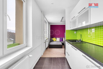 Pronájem bytu 2+kk, 52 m², Pardubice, ul. Benešovo náměstí - 12