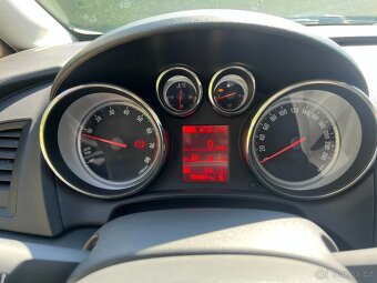 Opel Astra 1.4 T Serviska Tempomat 1. Majitel - 12