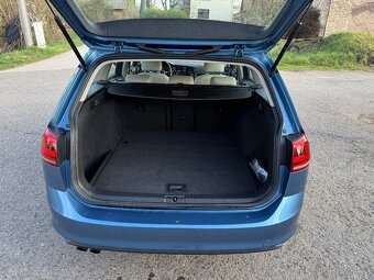 Golf 7 variant 1.4 tsi 103 kw highline kůže top stav - 12