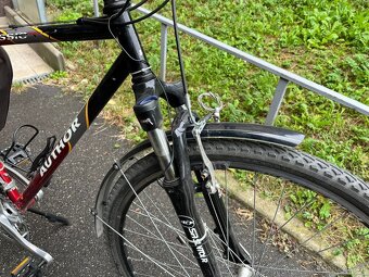 Dvě treková jízdní kola ( pánské a dámské) - 12