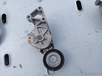 VW SHARAN - DÍLY MOTORU 1,9 TDi 96KW ASZ - 12