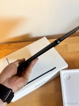 MacBook Air m2 2022 168 cyklů - 12