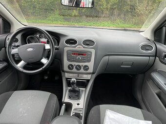 Ford Focus 1,6 - 12