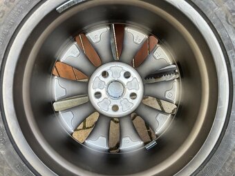 Toyota Mirai II zimní alu orig.nové 19 235/55R19 - 12