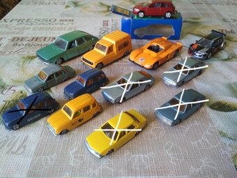 autíčka - angličáky Renault - 12