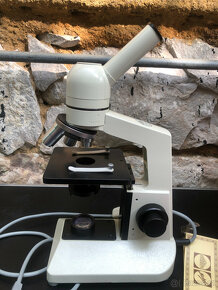 Profi neměcký mikroskop Hertel a Reuss Kessel s přisvítem vč - 12