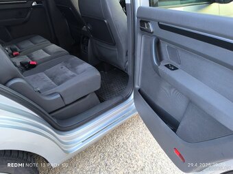 Volkswagen Touran 7 míst 2.0tdi - 12
