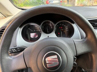 SEAT ALTEA XL 2009 1.6i CZ DOKLADY - 12