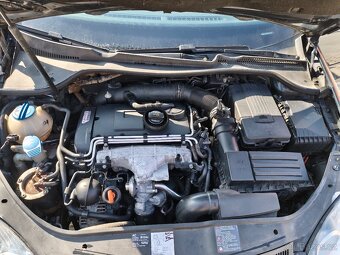 Volkswagen Golf 5 - 12