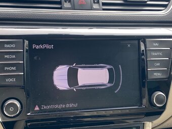 ŠKODA SUPERB KOMBI AUTOMAT 2015 - 12