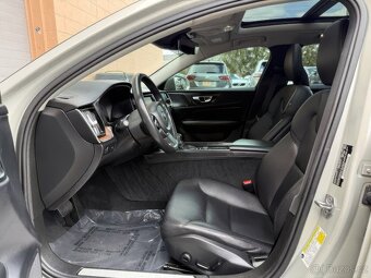 2019 Volvo S60 T5 Momentum FWD 2.0 - 12