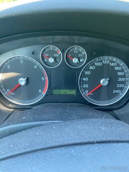 Ford focus 1.8tdci - 12