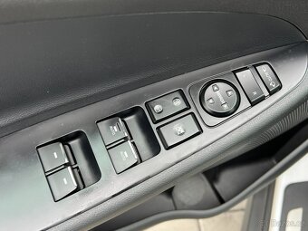Hyundai Tucson 2.0CRDi 136kW N-Line 4x4 ŠÍBR - 12