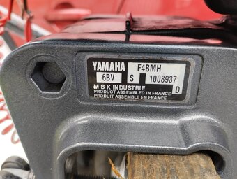Lodní motor Yamaha 4(6)Ps 4Takt plus tank - Top stav - 12