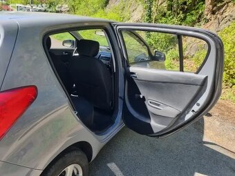 Hyundai i20 1.2i 62kW,1.Majitel,ČR,Klima,Výhřev sedaček,Serv - 12
