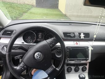 Prodám Passat B6 2.0 TDI 16v bkp - 12
