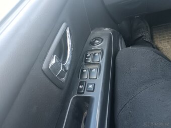 Prodam Kia Sorento 2008 2.5 125kw - 12