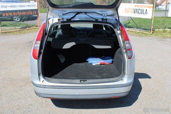 Ford Focus 1,6i 74KW, KLIMATIZACE, ČR, r.v. 2006 - 12