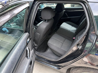 Peugeot 407 SW  2.0 HDI 2010 PANORAMA - 12