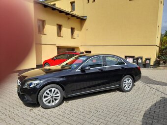 Mercedes C220d 4matic najeto 73000 Top stav - 12