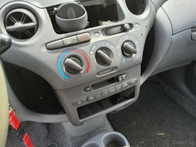 Toyota Yaris 2001 1,0VVT-i 50kW 1SZ-FE DILY z VOZ - 12