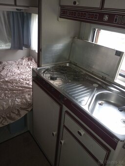 Prodám obytný karavan knaus - 12