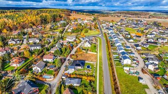 Kompletně zasíťovaný pozemek v Nové Vsi pod Pleší o výměře 1 - 12