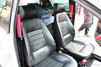 Microcar MGO - 12