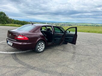 Skoda Superb 2.0tdi 103kw - 12