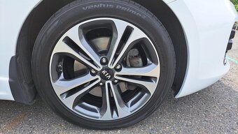Kia Ceed 1.6 GT line, jen 65tkm, 2x alu, 1. majitel, TOP - 12