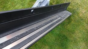 Toyota Highlander 4 IV 2020 - plastovy podbeh prah stupacka - 12