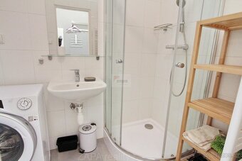 Pronájem bytu 2+kk 42 m2 s patrem na spaní, Praha 5 Smíchov, - 12