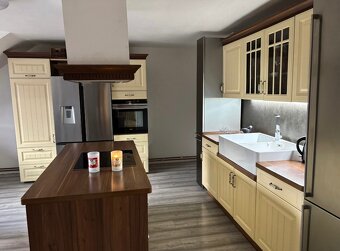 Prodám luxusní kuchyňskou linku Nobilia Castelo - 12