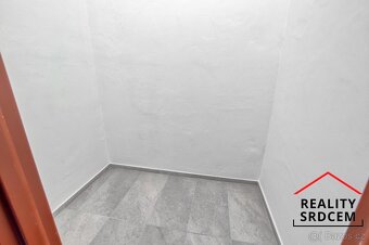 Pronájem bytu 2+kk s dvěma lodžiema, ul. Podroužkova, Ostrav - 12