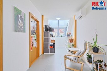 Prodej rodinného domu 5+1 se zahradou u centra města Český B - 12