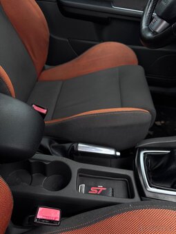 Ford Focus st225 - 12