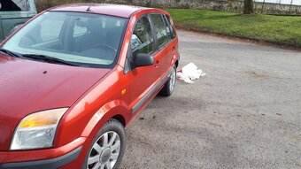 Prodáme vůz Ford Fusion - 12