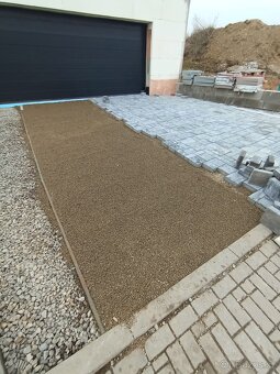 Pokládka Zámkové Dlažby - 12
