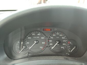 Peugeot partner 1.4 benzín - 12