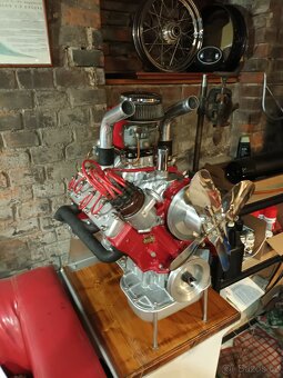 Motor Ford Vedette Flathead - dekorace - 12