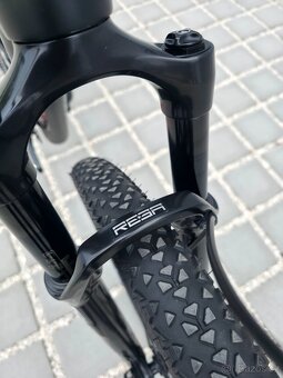 Horské kolo Erox Carbon FS 29″ - 12