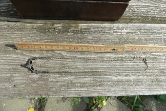 Stříbrné náhrdelníky s českými granáty, koliery, různé - 12