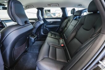 Volvo V90 2021 B4 145kW aut. Momentum Pro, Cz,DPH,Servis - 12