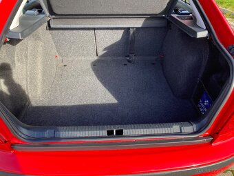 Škoda Octavia 1.6i tour - 12