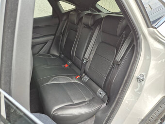 Jaguar E-Pace 2,0Ti P250 184Kw R-Dynamic Led 499.999Kč - 12