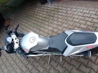 Derbi GPR 125,Aprilia rs 125 - 12