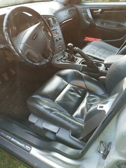 Prodám OA kombi Volvo V 70 D5-NOVÁ CENA - 12