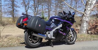Suzuki GSX 1100 F dobrý stav, kufry, málo km - 12