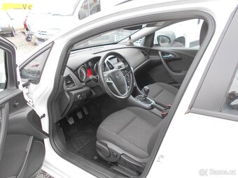 Opel Sports tourer 1.6 Cdti 81 kw - 12
